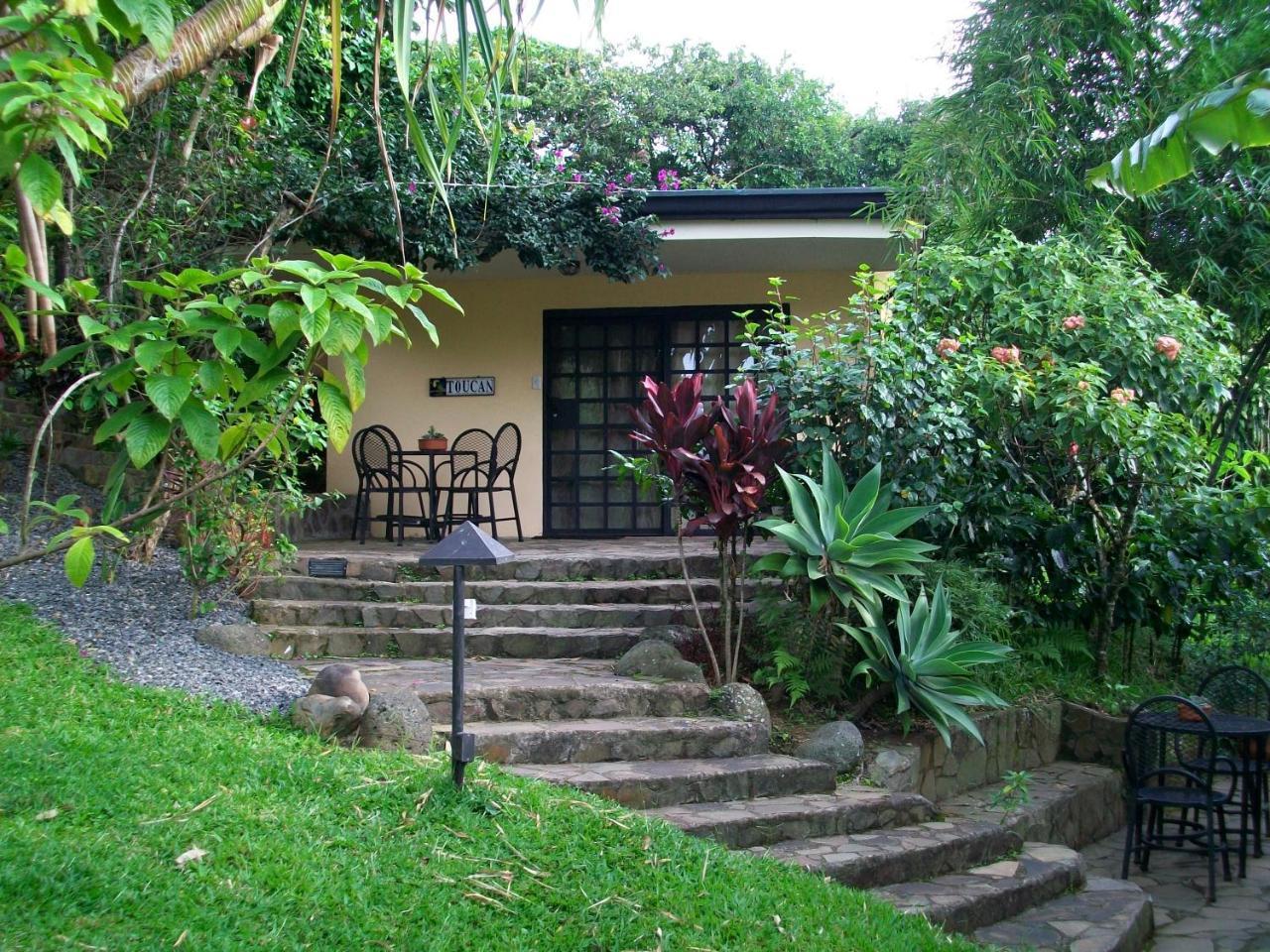 Pura Vida Hotel Alajuela Exterior photo